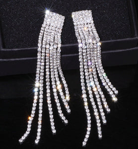 Elegant Lady Pierced Earrings