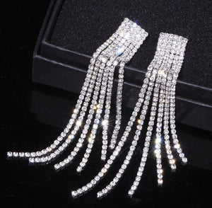 Elegant Lady Pierced Earrings